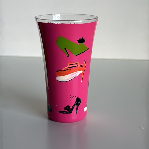 Shot glass with stiletto pumps hand painted - Picture 2 of 5